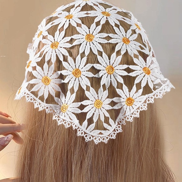 Boho Daisy Floral Crochet Handkerchief Headband - Picture 1 of 4